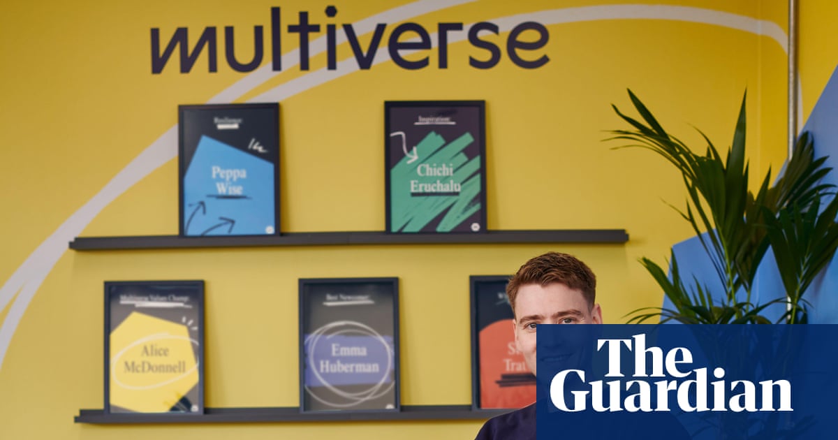 🌐 Docentes de Multiverse denuncian estrés por IA que evalúa su desempeño en Reino Unido