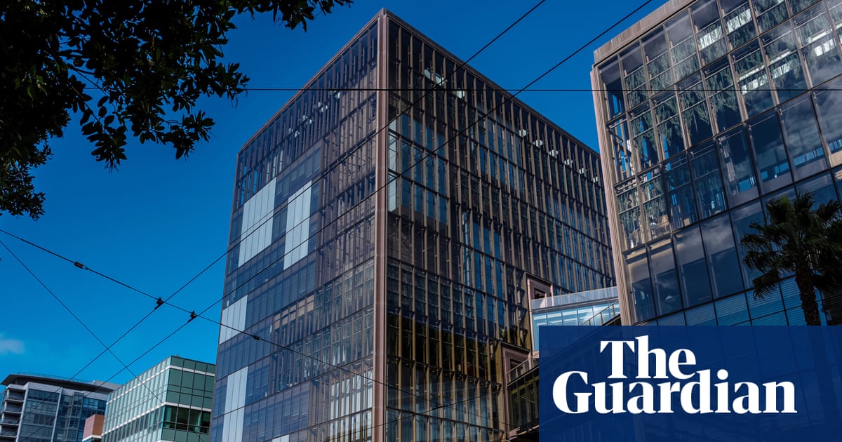 🌐 Empleado de OpenAI arrestado en San Francisco por dispositivo de grabación oculto