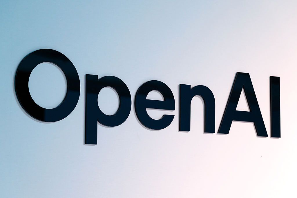 🌐 Juez ordena a OpenAI entregar registros de contratación en caso de secretos de Apple