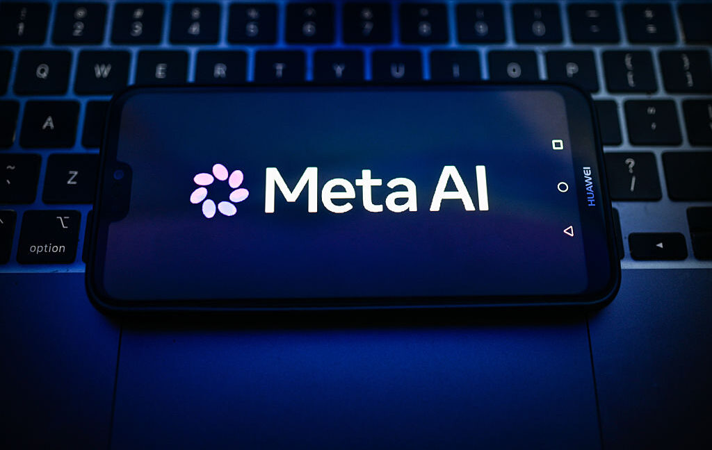 🌐 Meta actualiza términos comerciales para evitar tarifas de licencias de IA