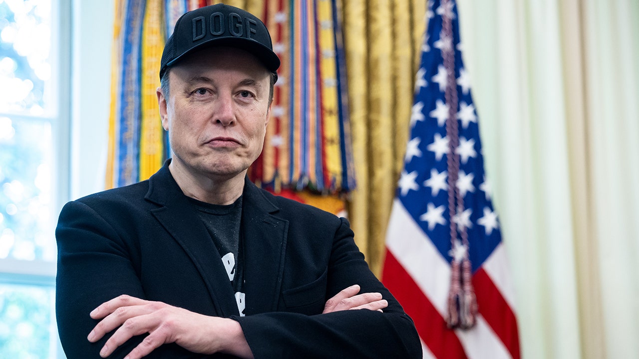 🌐 SpaceX obtiene $40 mil millones para GPUs y Musk alerta sobre consolidación en IA